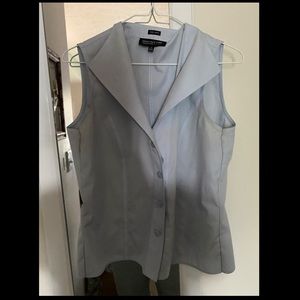 Women’s Button Down Sleeveless dress shirt